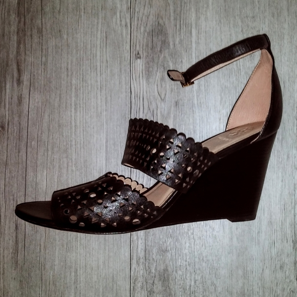 EUC Tory Burch Wedge Sandals - Picture 4 of 8